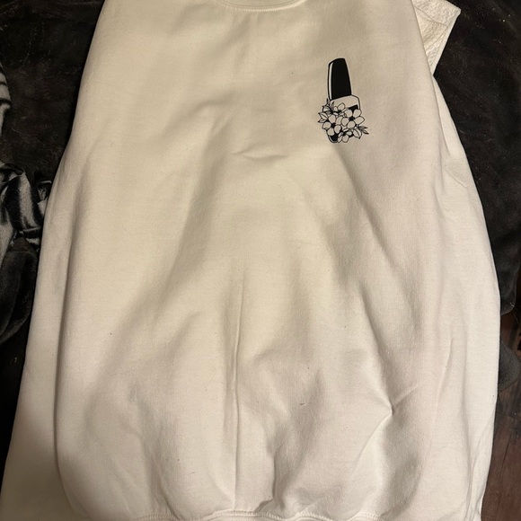 Sweatshirt - Picture 2 of 3